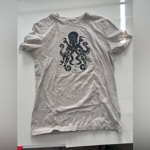 Banana Republic Gray T-Shirt with Octopus Print